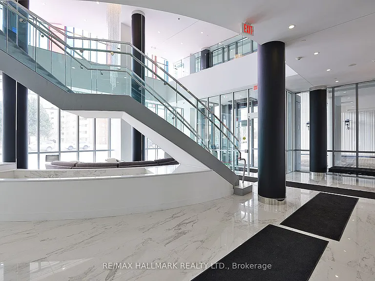 9471 Yonge St #Penthouse 01 — Photo 4