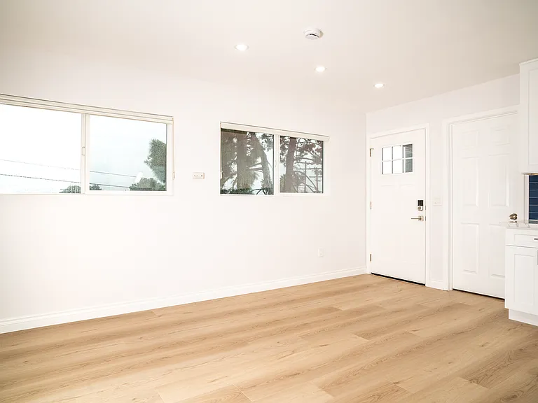5203 Nutmeg St — Photo 13