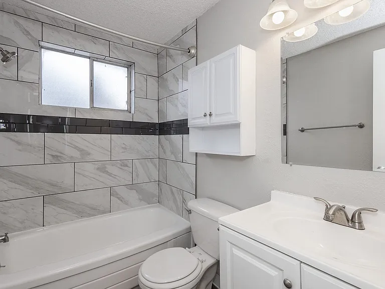 1363 Clayton St — Photo 17