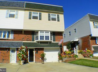 11122 Templeton Dr, Philadelphia, PA 19154
