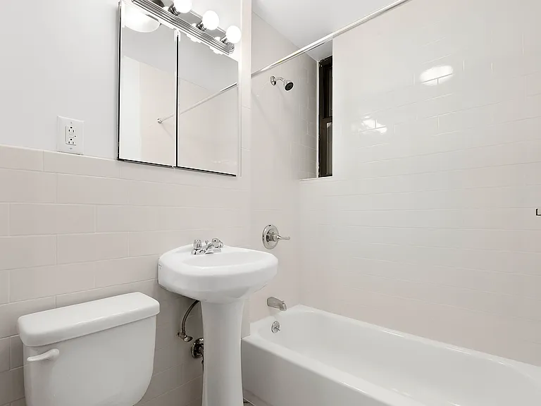 330 W 85th St #6C — Photo 4