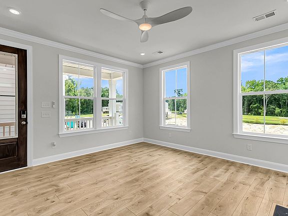7th image of this home
