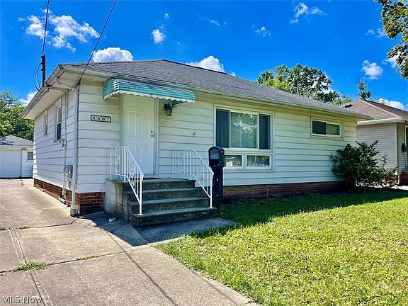 3rd image of 6807 Middlebrook Blvd