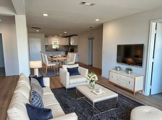 909 Jerry Mashek Dr, West, TX 76691