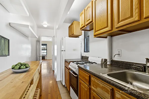 Rented by Cooper & Cooper Real Estate | media 12