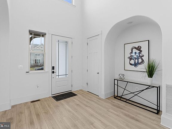 3rd image of 1229 Coastal Ave