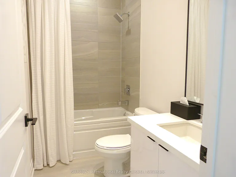 102 Sladden Ct — Photo 19
