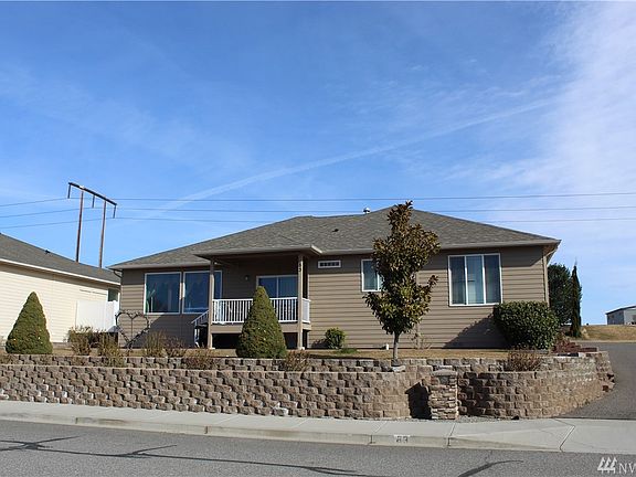 2nd image of 83 S Meadowbrook Ln