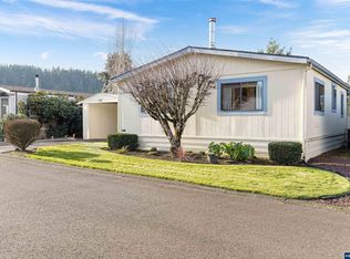 1307 S Water St Unit 40, Silverton, OR 97381