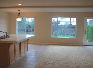 3912 Douglas Dr, Santa Rosa, CA 95405