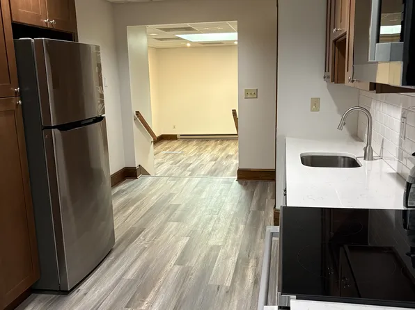 1343 Linden St APT 4, Allentown, PA 18102