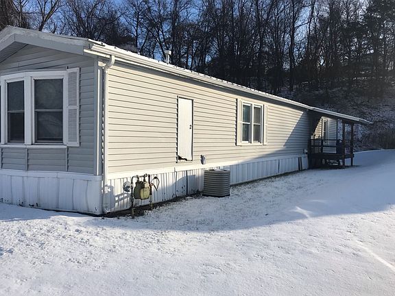 2nd image of 214 Valley View Dr #214