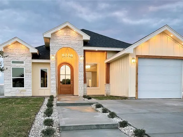 207 Paradise St, Rio Grande City, TX 78582