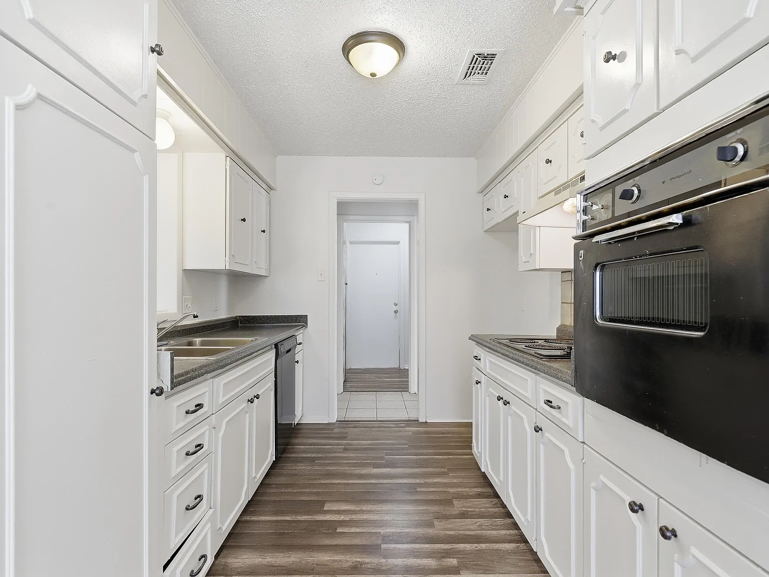 125 N Jessup St; Alvarado 76009 - 1 — Photo 4