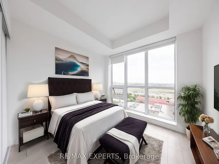 31 Tippett Rd #1410 — Photo 11