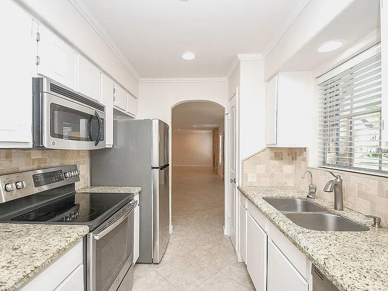13240 Trail Hollow Dr #3240 — Photo 21