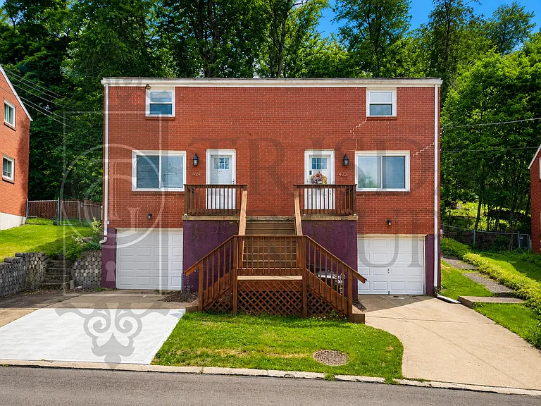 422 Jacobson Dr — Photo 32