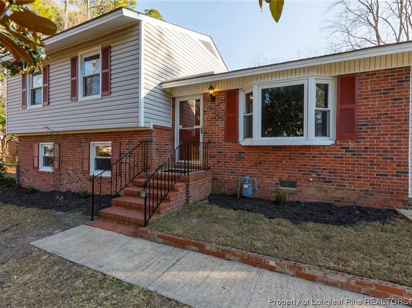 1011 Arberdale Dr, Fayetteville, NC 28304