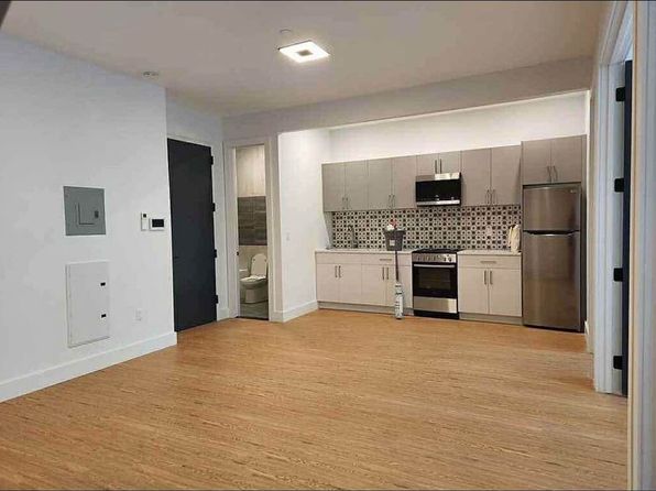 160 Erasmus St #3C