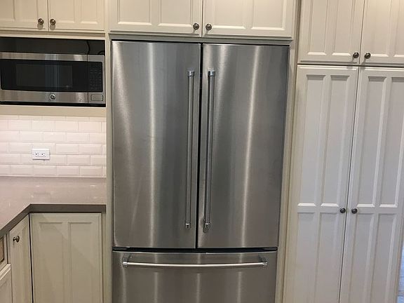 5th image of 3017 Westfield Ave