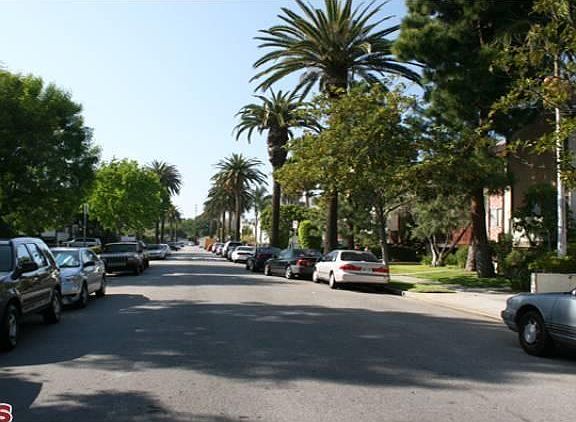 2nd image of 3670 Westwood Blvd Unit G