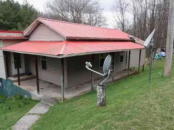 2 Julian St, Pickens, WV 26230