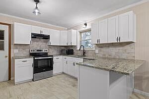 4th image of 218 Alpine Dr