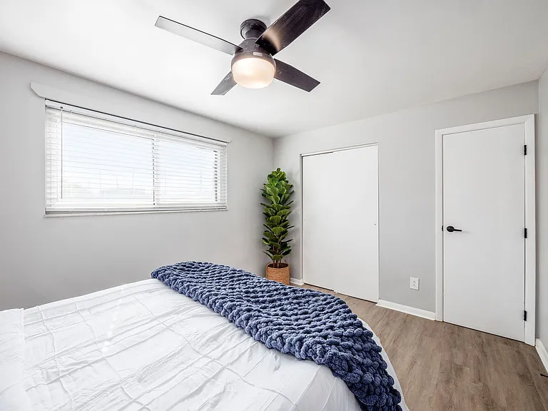 The Chambers Apartments — Photo 10