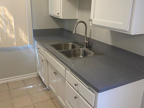 4th image of 1214 Boynton St #0