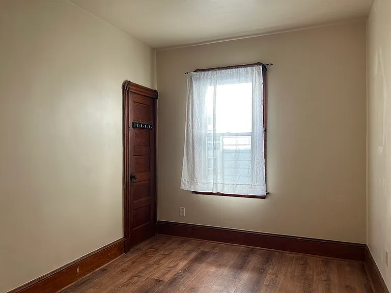 33 Sidney St #2 — Photo 9