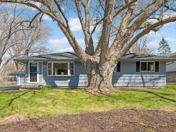 9925 Maple Ave, Minneapolis, MN 55431