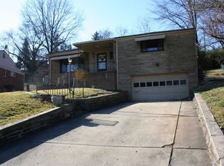 994 Lakemont Dr, Pittsburgh, PA 15243