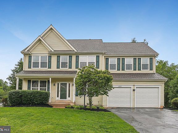 2nd image of 14919 Greenhill Crossing Dr