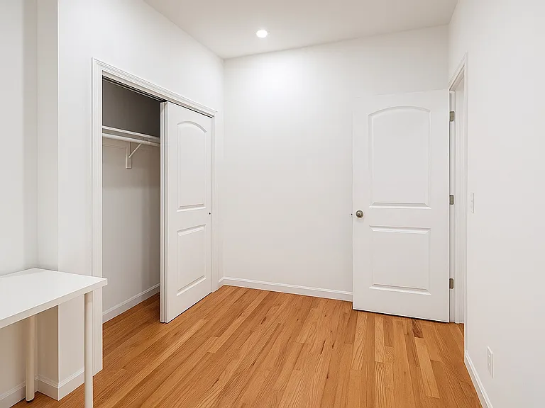 331 John St #2 — Photo 9