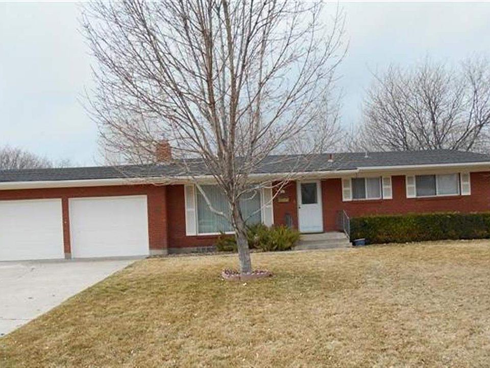 1st image of 599 Cindy Dr