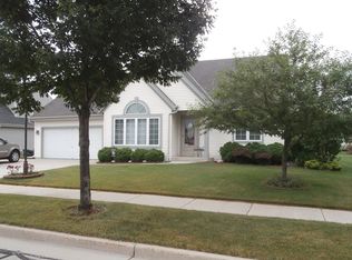 3609 Bayberry Dr, Waukesha, WI 53189