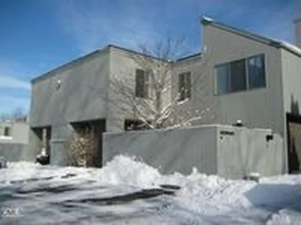 1 Outpost Ln, Ridgefield, CT 06877