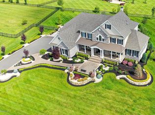 35 Weathervane Cir, Cream Ridge, NJ 08514