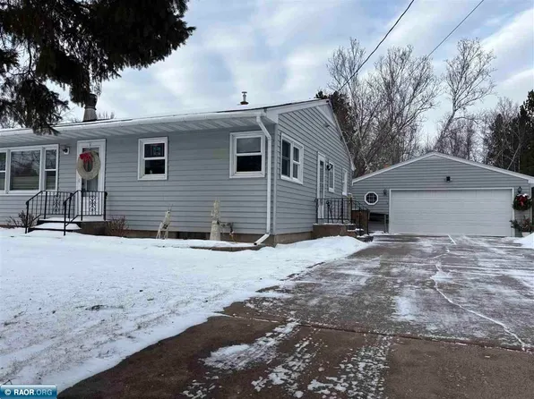1621 E 39th St, Hibbing, MN 55746