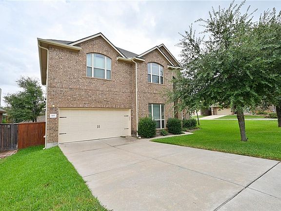 2nd image of 100 Lake Mineral Wells Dr