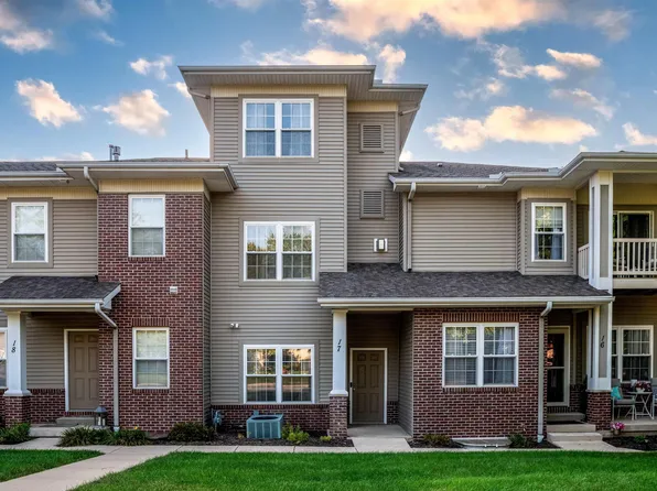 11217 N Oakwood Dr Unit 17, Peoria, IL 61615