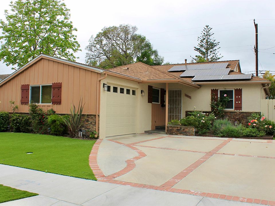 1st image of 11297 Grayridge Dr
