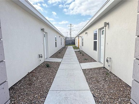 5th image of 4301 Walnut Ave #1