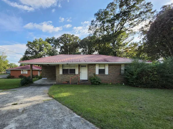 1502 Saint Joseph St NW, Cullman, AL 35055