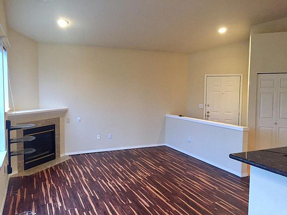 5th image of 18612 NE 57th St #V