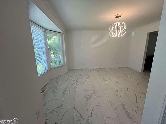 2nd image of 3590 Forest Glen Trl