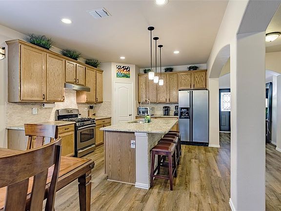 4th image of 2740 Cascade Cove Dr