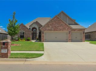 2724 Kathleens Xing, Yukon, OK 73099