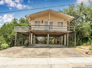 470 Gemini Dr, Canyon Lake, TX 78133