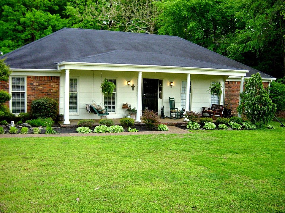 Beautiful home in Countrywood Subdivision